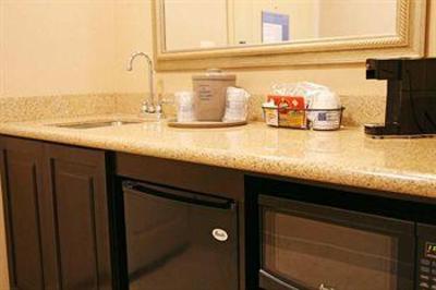 фото отеля Hampton Inn & Suites Chicago Saint Charles
