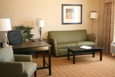 фото отеля Hampton Inn & Suites Chicago Saint Charles