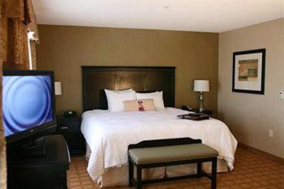 фото отеля Hampton Inn & Suites Chicago Saint Charles