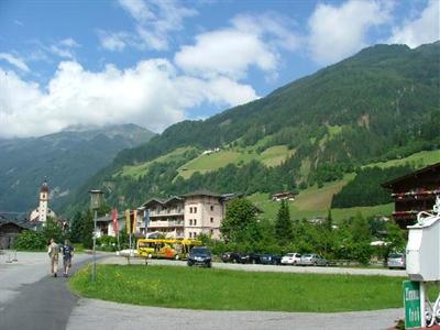 фото отеля Hotel Berghof Neustift im Stubaital