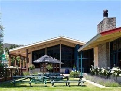 фото отеля Wanaka Hotel