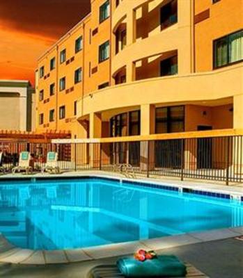 фото отеля Courtyard by Marriott Atlanta Airport West