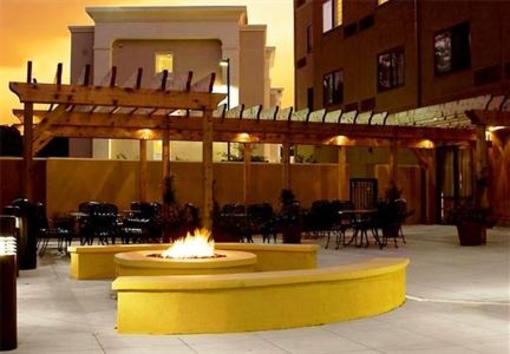 фото отеля Courtyard by Marriott Atlanta Airport West