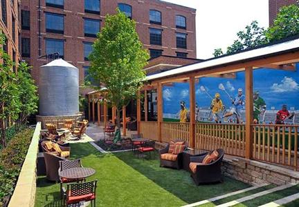 фото отеля Fairfield Inn & Suites Baltimore Downtown/Inner Harbor