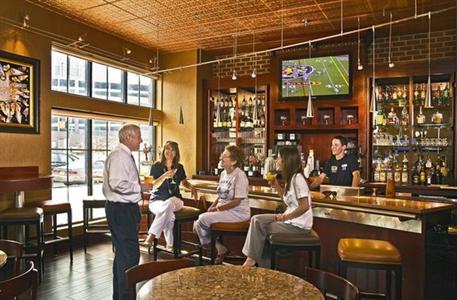 фото отеля Fairfield Inn & Suites Baltimore Downtown/Inner Harbor