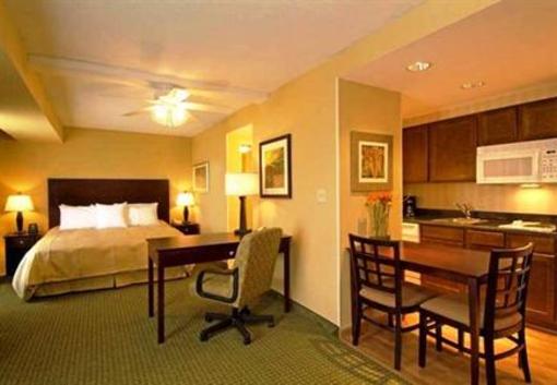 фото отеля Homewood Suites Tampa Brandon
