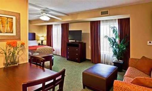 фото отеля Homewood Suites Tampa Brandon