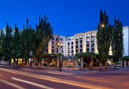 фото отеля Courtyard by Marriott Portland Downtown/Lloyd Center