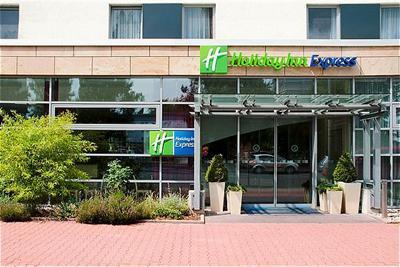 фото отеля Holiday Inn Express Frankfurt-Messe