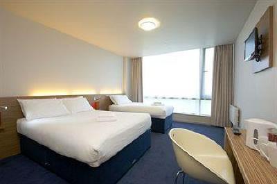 фото отеля Travelodge Limerick Castletroy