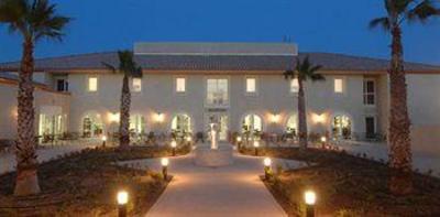 фото отеля Hotelience Les Jasses de Camargue Gallargues-le-Montueux