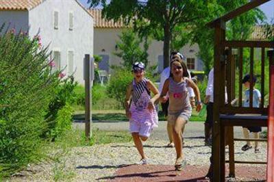 фото отеля Hotelience Les Jasses de Camargue Gallargues-le-Montueux