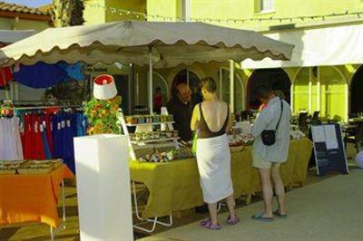 фото отеля Hotelience Les Jasses de Camargue Gallargues-le-Montueux