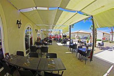 фото отеля Hotelience Les Jasses de Camargue Gallargues-le-Montueux