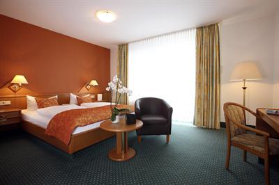 фото отеля Hotel Bernstein Sellin