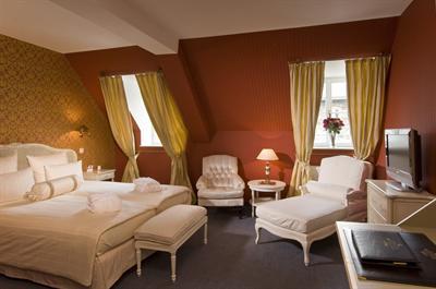 фото отеля Relais & Châteaux Weinromantikhotel Richtershof Mülheim an der Mosel