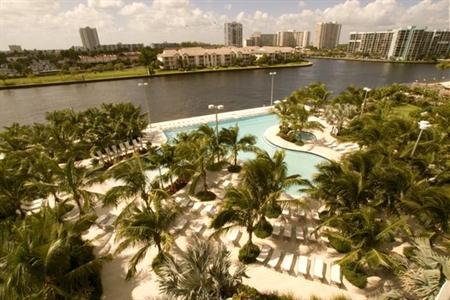 фото отеля Crowne Plaza Hollywood Beach