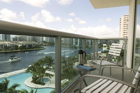 фото отеля Crowne Plaza Hollywood Beach