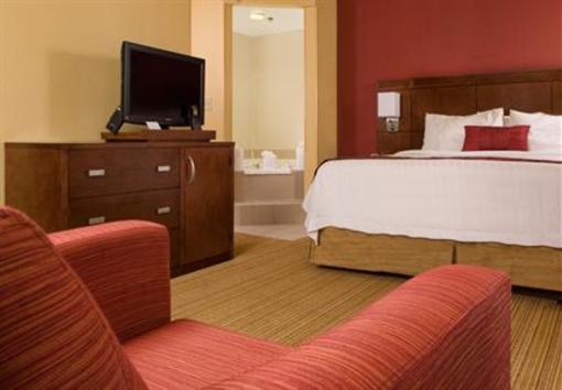 фото отеля Courtyard by Marriott Charleston Waterfront