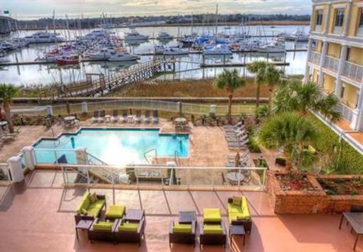фото отеля Courtyard by Marriott Charleston Waterfront
