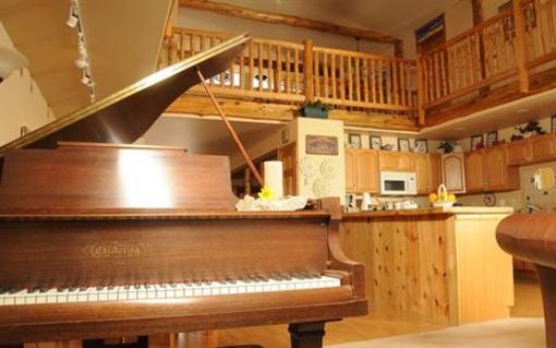фото отеля Mountain Goat Lodge