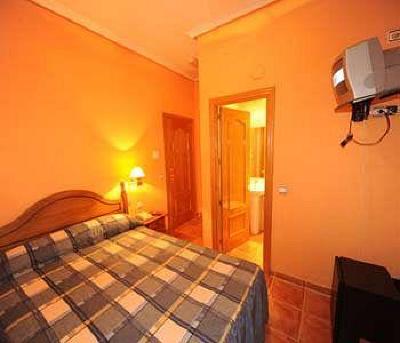 фото отеля Hostal Las Fuentes