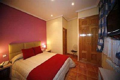 фото отеля Hostal Las Fuentes
