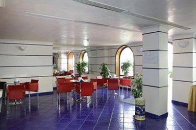 фото отеля Lloyd's Baia Hotel