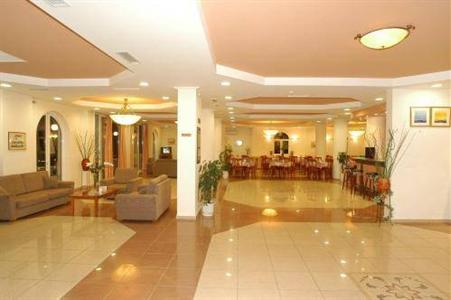 фото отеля Petros Hotel