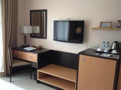 фото отеля The Lake Hotel Tagaytay City