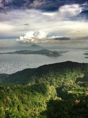 фото отеля The Lake Hotel Tagaytay City