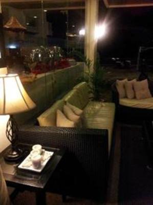 фото отеля The Lake Hotel Tagaytay City