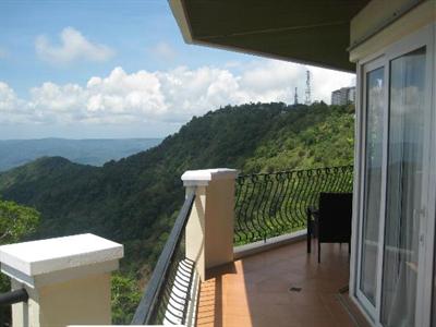 фото отеля The Lake Hotel Tagaytay City