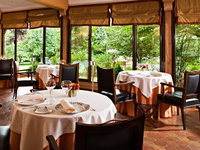 фото отеля Le Relais Bernard Loiseau