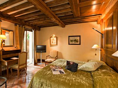 фото отеля Le Relais Bernard Loiseau