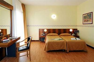 фото отеля Park Hotel Jolanda