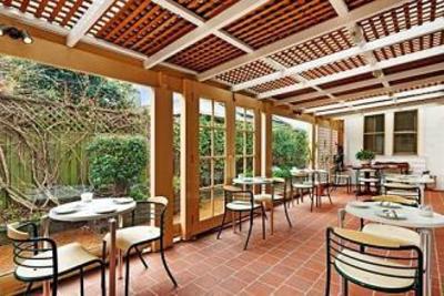 фото отеля North Shore Hotel Sydney
