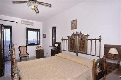 фото отеля Hotel Villaggio Stromboli