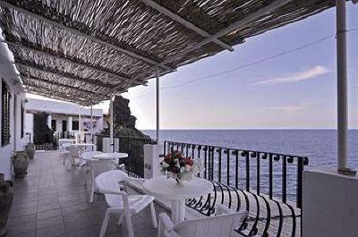 фото отеля Hotel Villaggio Stromboli