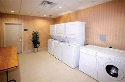 фото отеля Staybridge Suites Toronto Mississauga