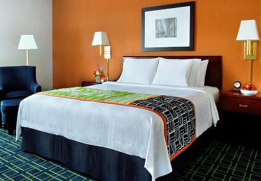 фото отеля Fairfield Inn Amesbury