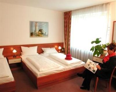 фото отеля Hotel Antares Munich