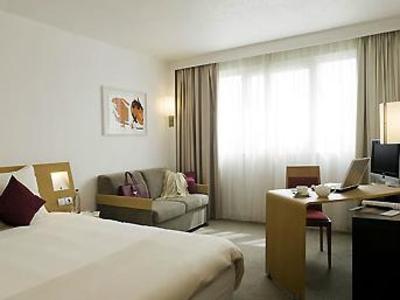 фото отеля Hotel Novotel Bourges