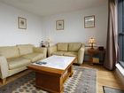 фото отеля Queens Court Serviced Apartment