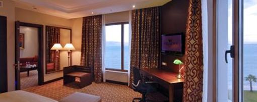 фото отеля Wellborn Luxury Hotel