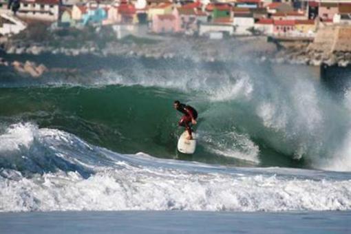 фото отеля Baía de Peniche Surf & Bodyboard  Camp/ School