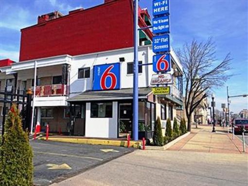 фото отеля Motel 6 Baltimore Downtown