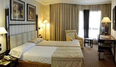 фото отеля Hotel Husa Gran Via