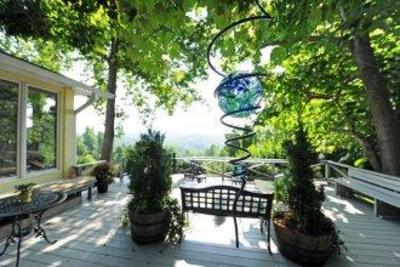 фото отеля The Orchard Inn