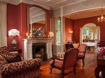 фото отеля Landmark Inn Cooperstown